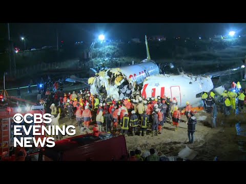 At least 3 killed after jet skids off runway in Istanbul