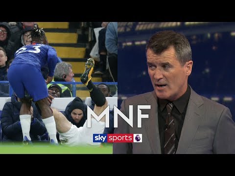 "Maguire is a very lucky boy" | Keane and Carragher review Maguire's 'kick out' on Batshuayi | MNF